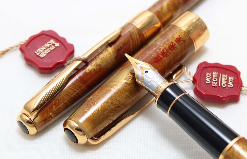 5455 Parker Sonnet Fountain Pen and Pencil Set in Chinese Laque. 18ct Medium FIVE STAR Nib.