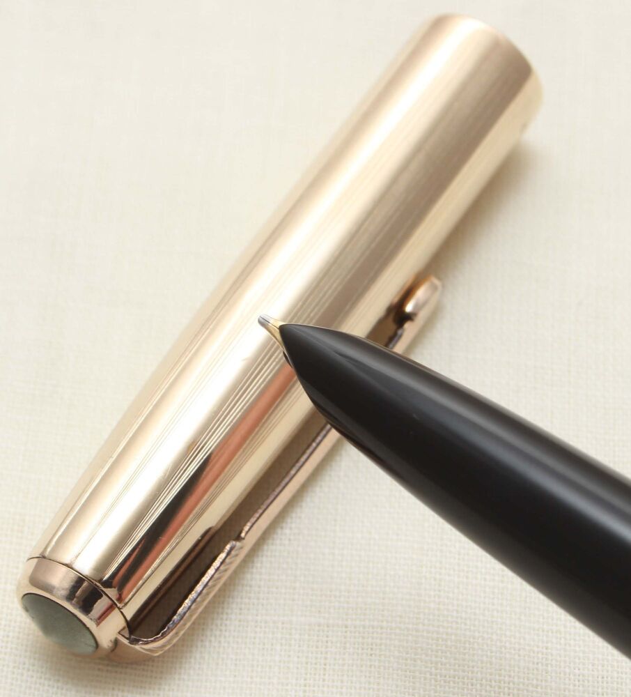 5461 Parker 51 Aerometric in Black with a Rolled Gold Cap. Smooth Medium FI