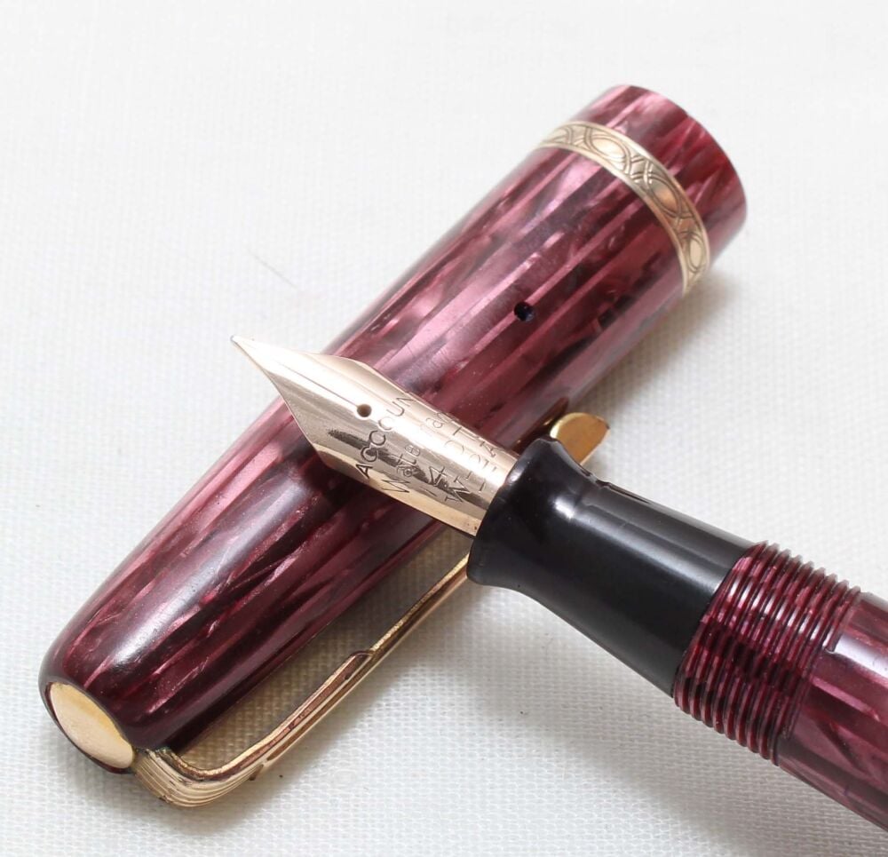5477 Watermans 512V Fountain Pen in Pink Striated Marble. Smooth Fine Nib.