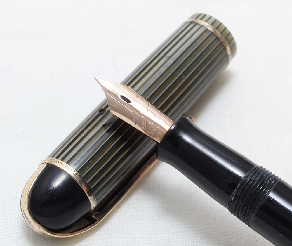 5480 Wahl Eversharp Skyline Fountain Pen in Black and Green. Extra Fine FIVE STAR Nib.