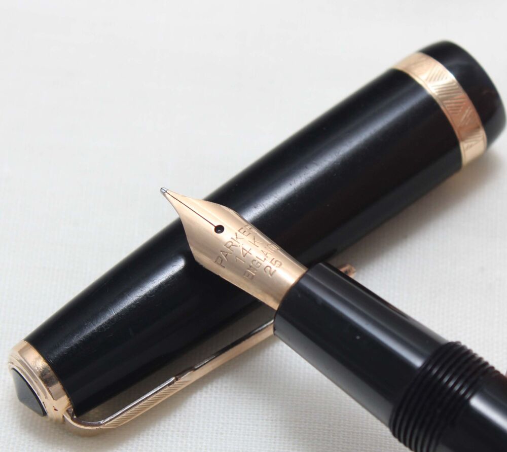 5512 Parker Duofold in Black, Smooth Fine FIVE STAR Nib.
