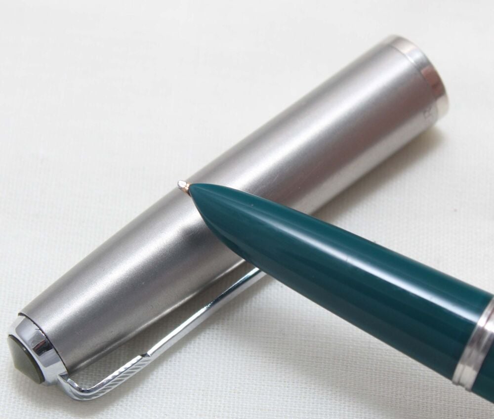 5518 Parker 51 Aerometric in Teal Blue with a Lustraloy cap. Smooth Medium FIVE STAR Nib.