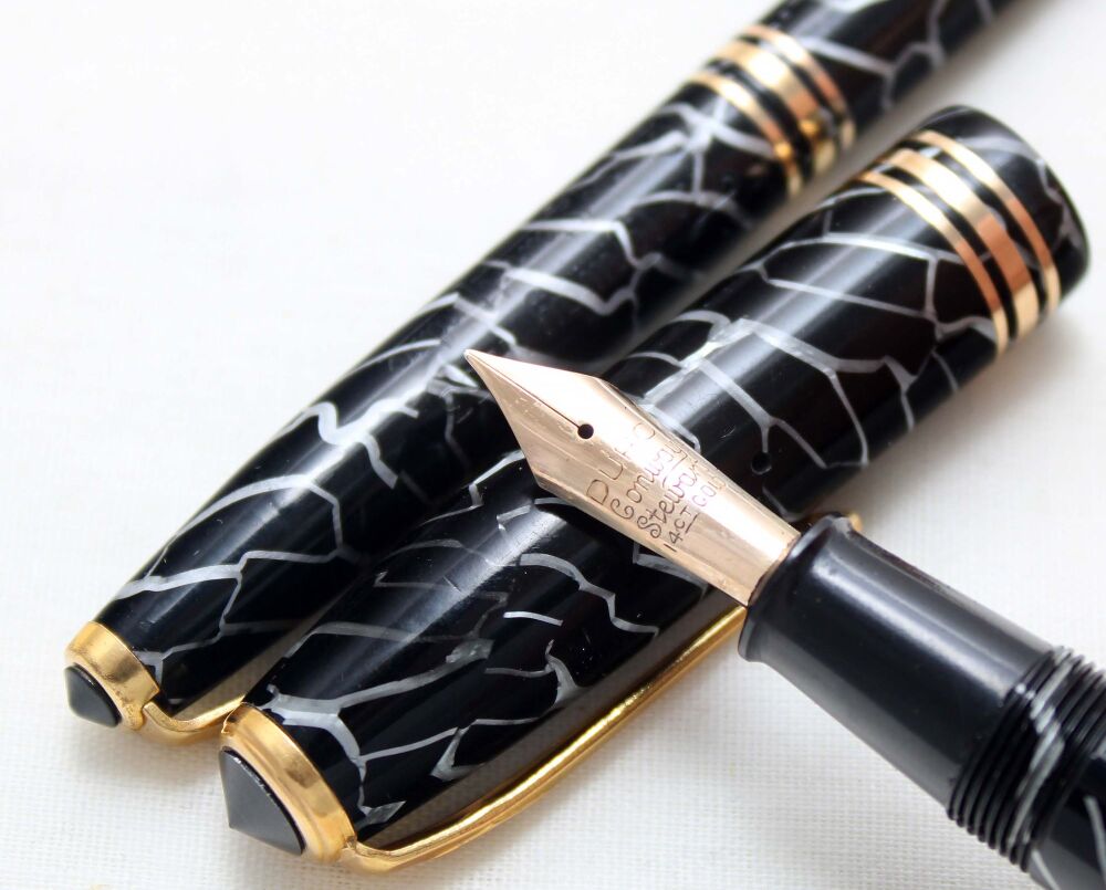 5533 Conway Stewart No.58 Fountain Pen and Pencil set in Cracked Ice. Medium FIVE STAR Nib. Mint and Boxed.