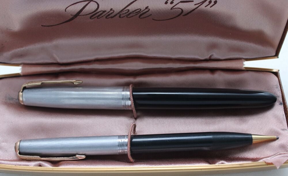 5575 Parker 51 Vacumatic Double Set in Black with Sterling Silver Caps. Smooth Fine FIVE STAR Nib. Mint and Boxed.