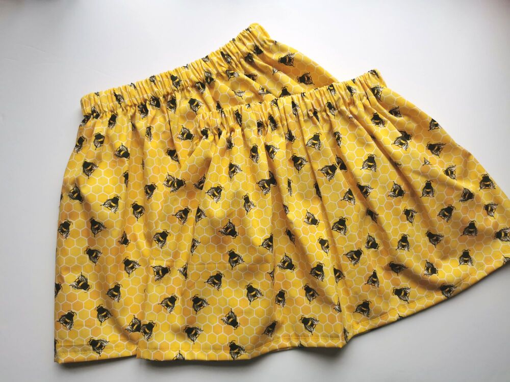 Bee skirt - 3-4 years - LAST ONE! - in stock