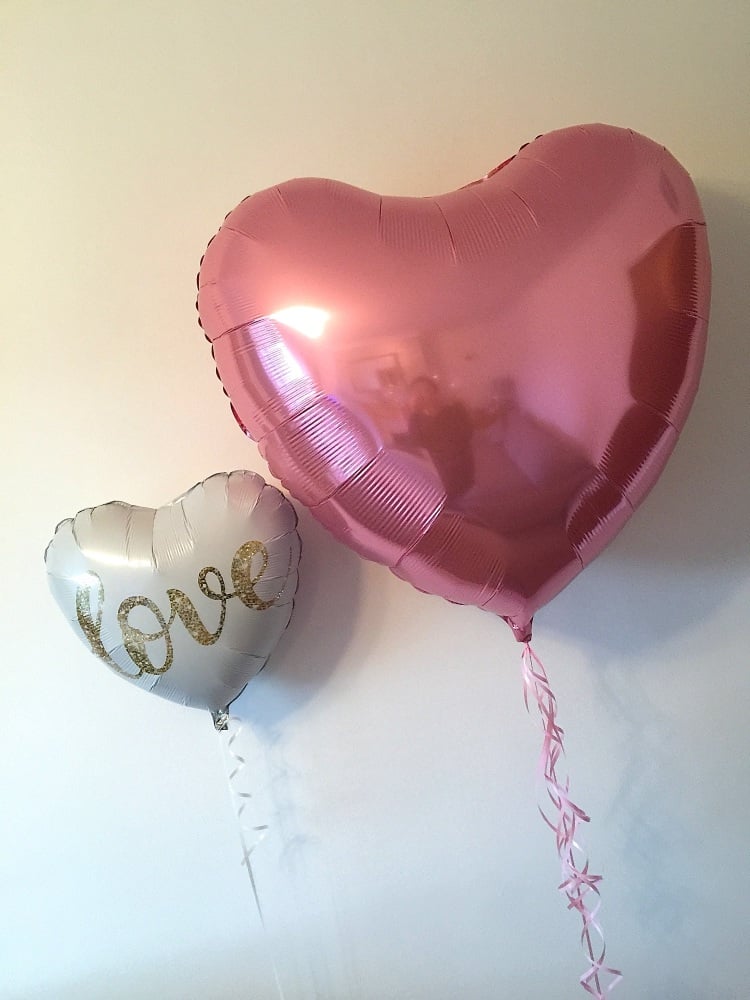 Giant heart balloon | Compared to 18