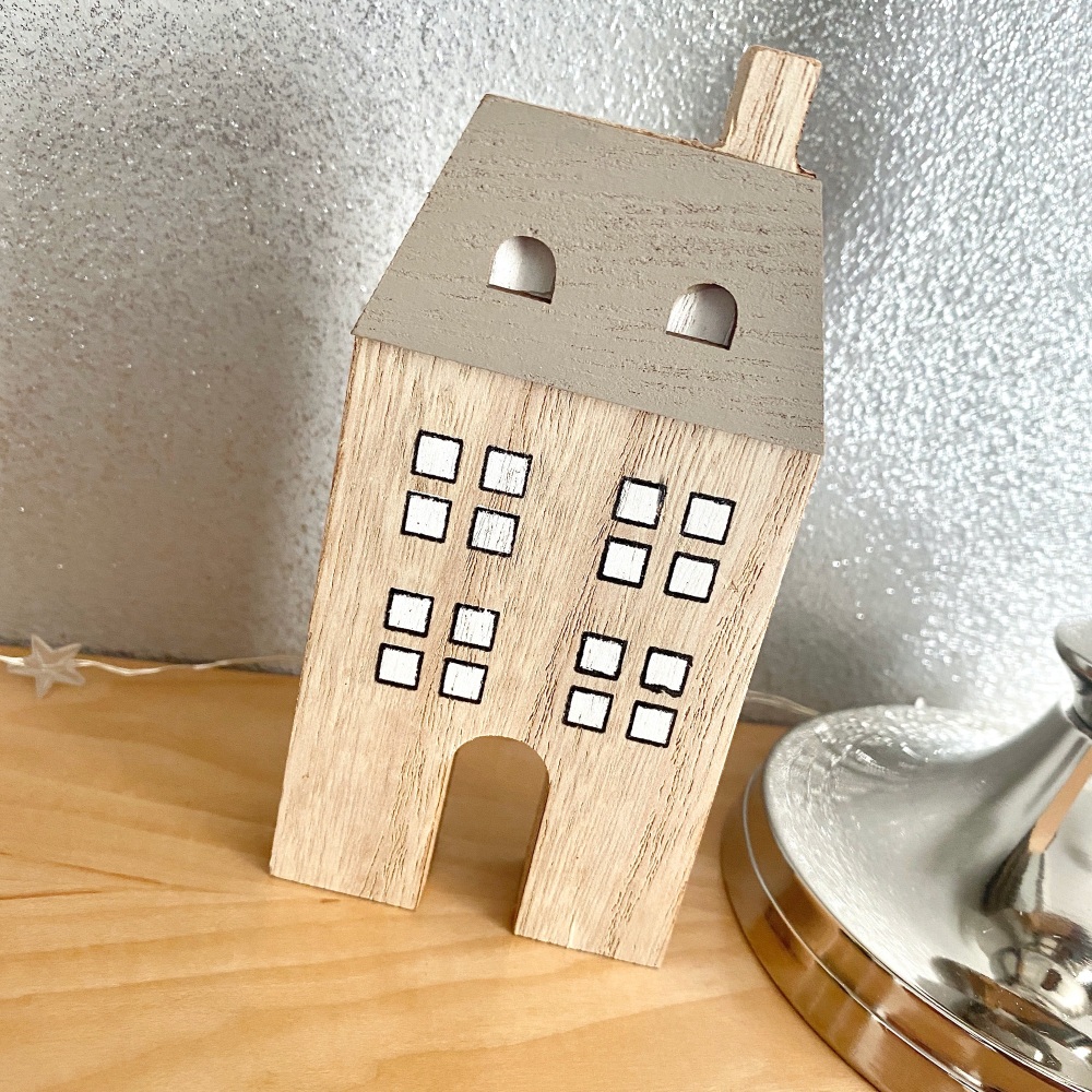 wooden house decoration