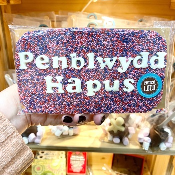 Penblwydd Hapus - Purple Sprinkle Chocolate Bar