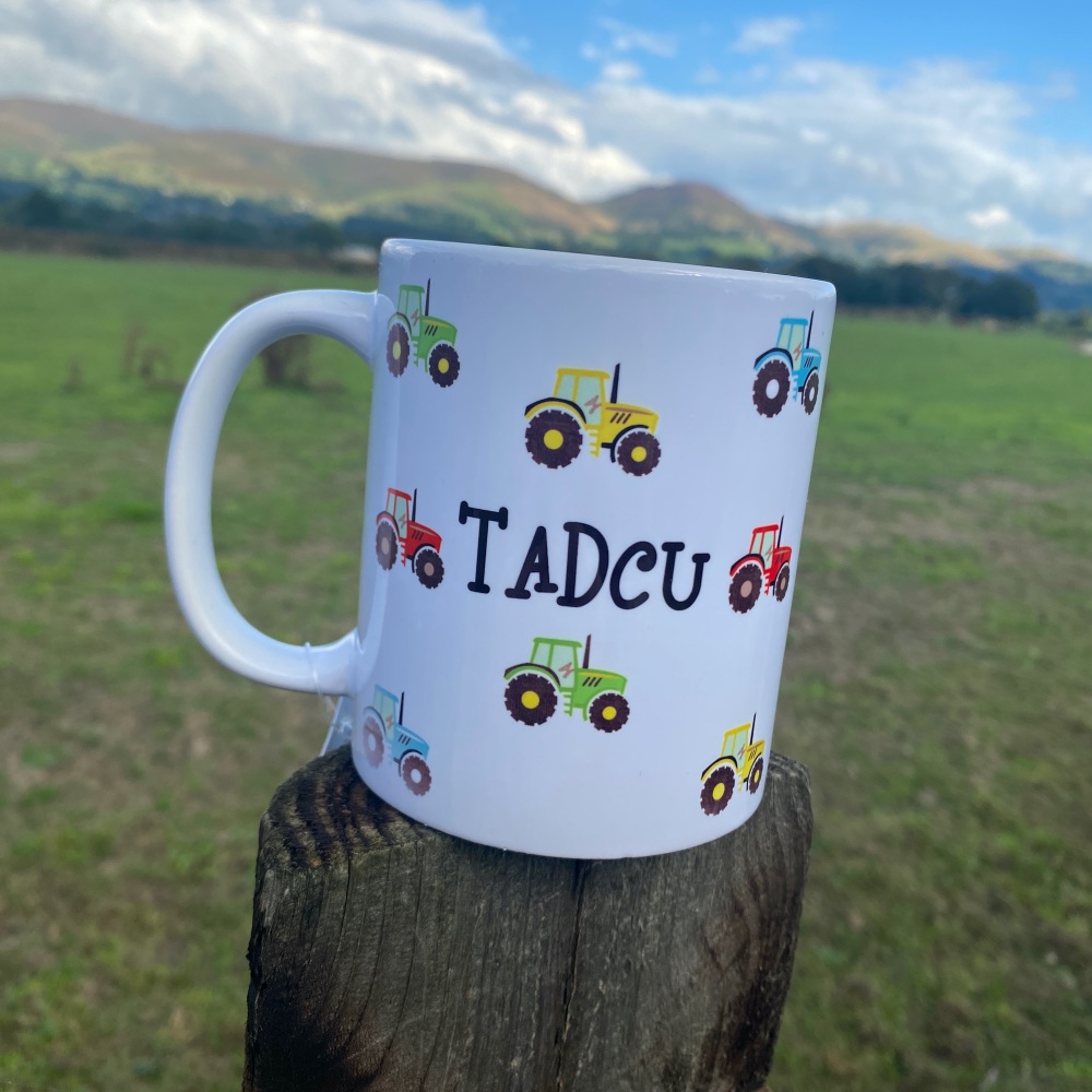 Mwg Tractor Tadcu - Welsh Tadcu Tractor Mug