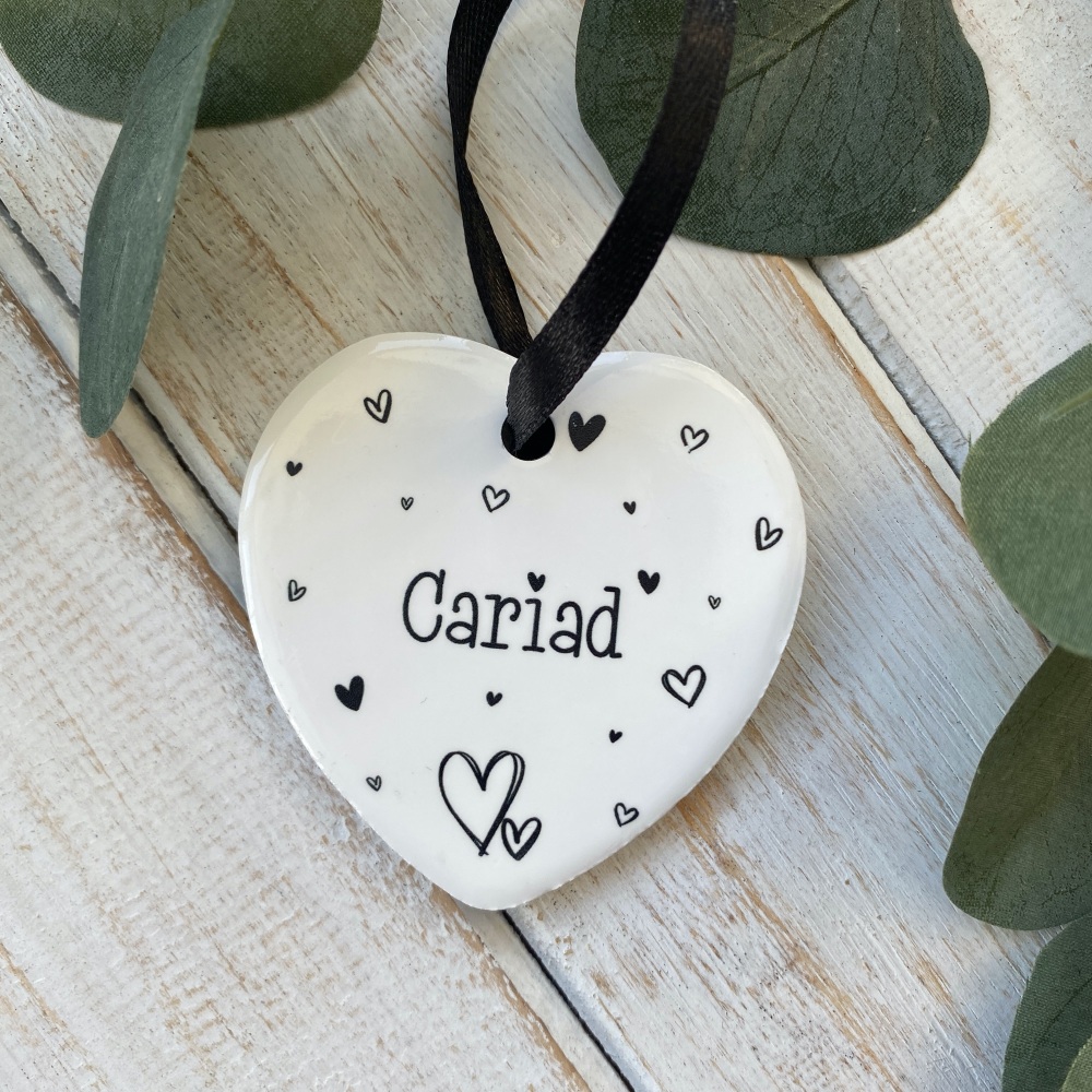 Addurn Cariad Cerameg | Welsh Cariad Ceramic Decoration