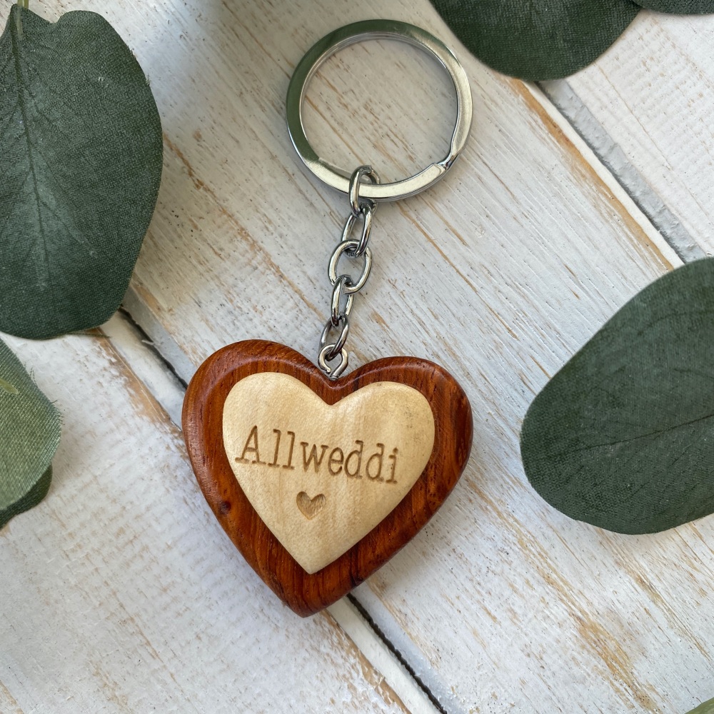 Cylch Goriad Allweddi Calon Pren | Welsh Keys Wooden Heart Keyring