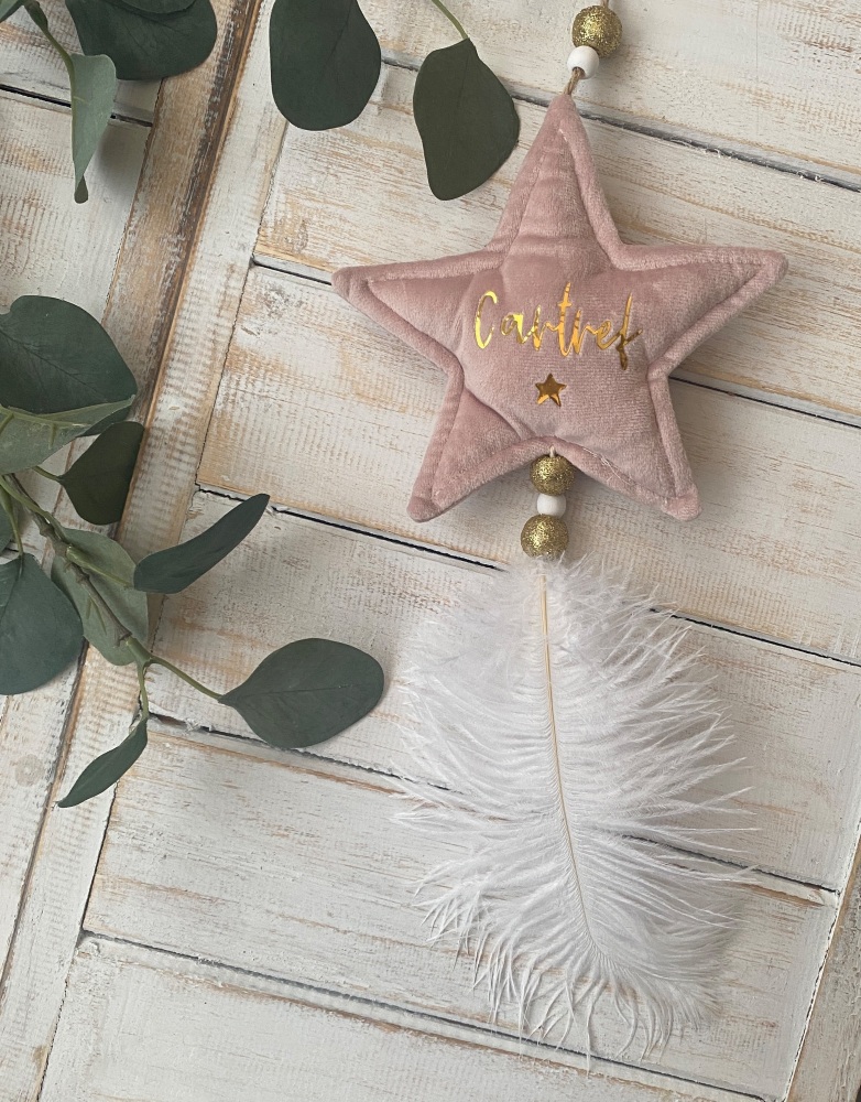 Addurn Cartref Seren Pinc a Aur | Welsh Home Pink & Gold Plush Star Decoration