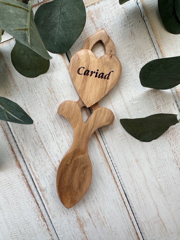 Llwy Caru Cariad Pren | Welsh Love Wooden Love Spoon