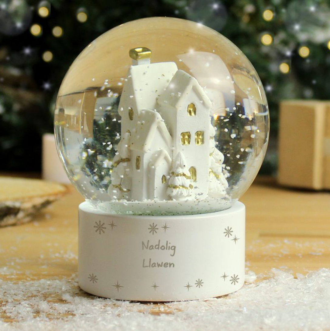 Glôb Eira Nadolig Llawen | Welsh Merry Christmas Snow Globe