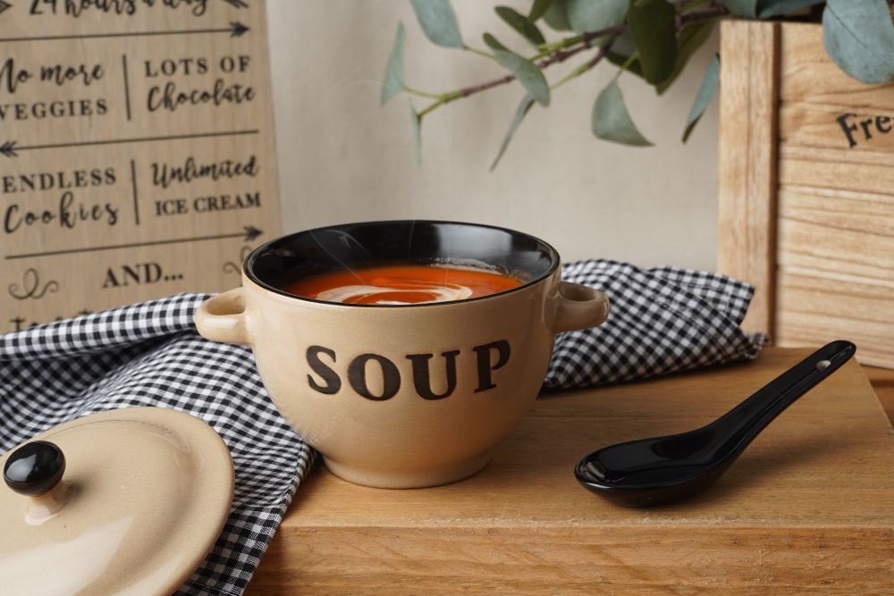 Cream Ceramic Soup Bowl with Lid and Spoon