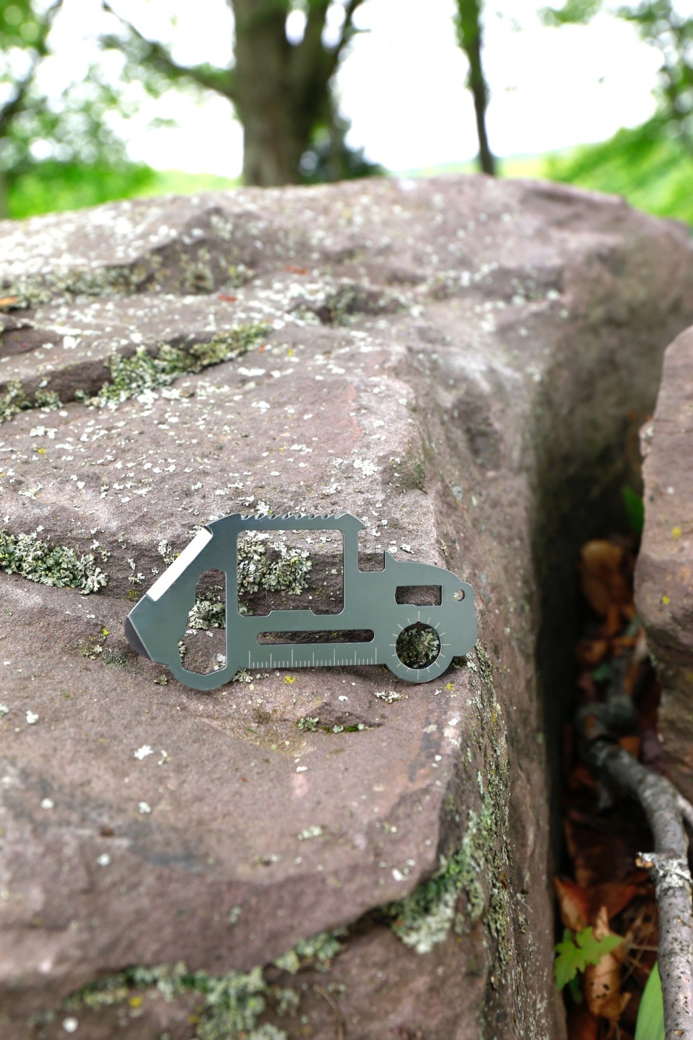 Car Shaped Survival Tool | Metal Survival Tool in a Car Shape