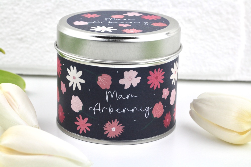 Cannwyll Mam Arbennig Darluniad Blodeuog | Mam Arbennig Bold Flower Tin Candle