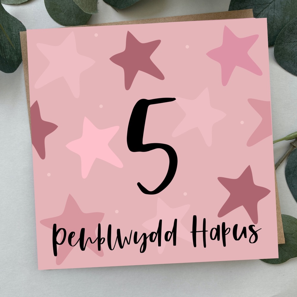Cerdyn Penblwydd Hapus 5 Serennog | Welsh Happy Birthday 5 Card Pink Bold Stars