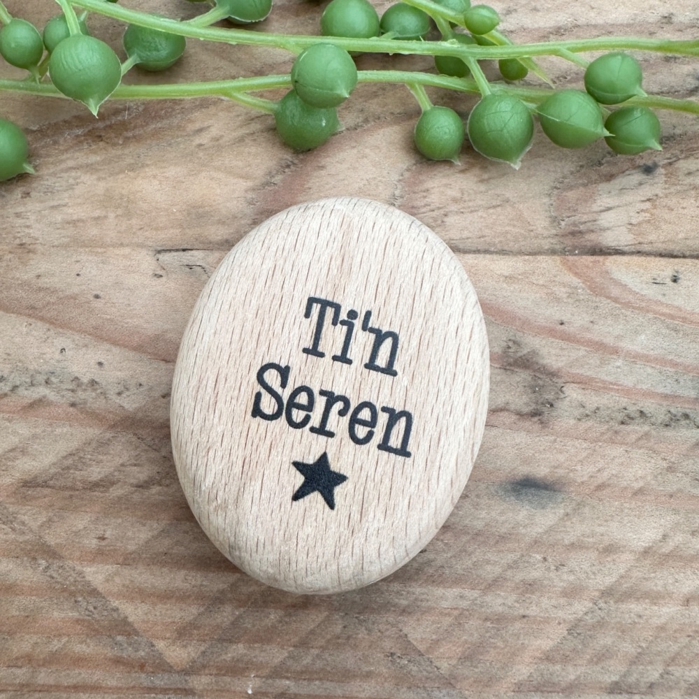 Tocyn Pren Ti'n Seren | Wooden You're a Star Token Gift