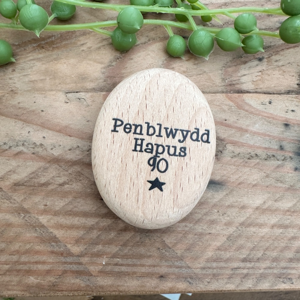 Tocyn Pren Penblwydd Hapus 90 | Wooden Happy Birthday 90 Token Gift