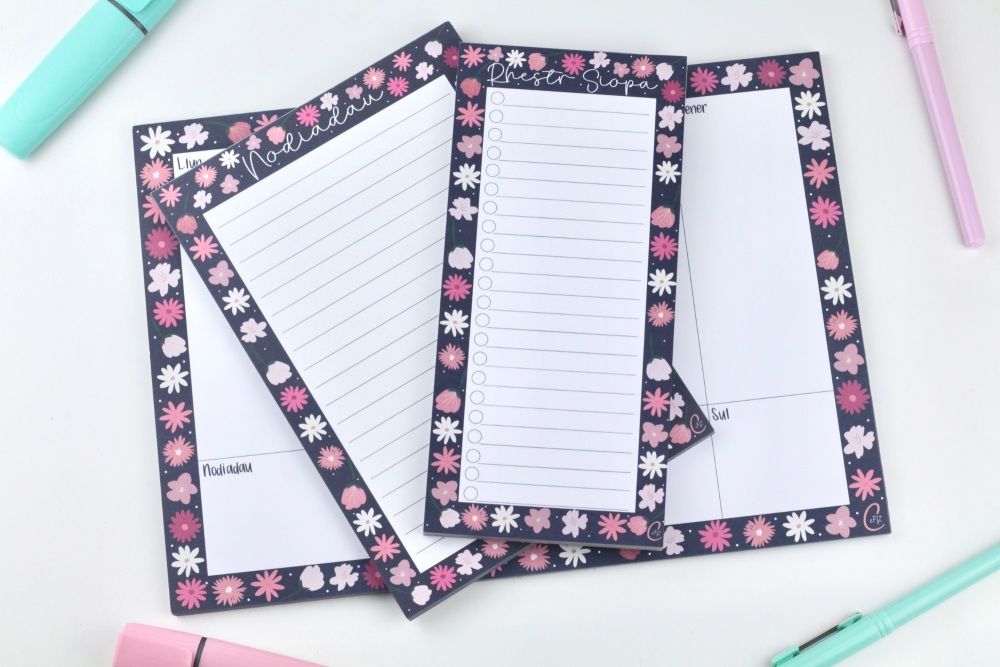 Set Nodiadau Blodeuog | Welsh Notepad Set in a Bold Flower Design