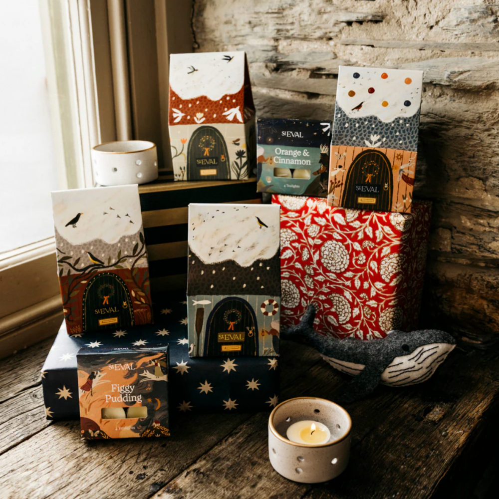 Inspiritus Christmas Cottage with Tealight Candles and Tealight Holder | St Eval