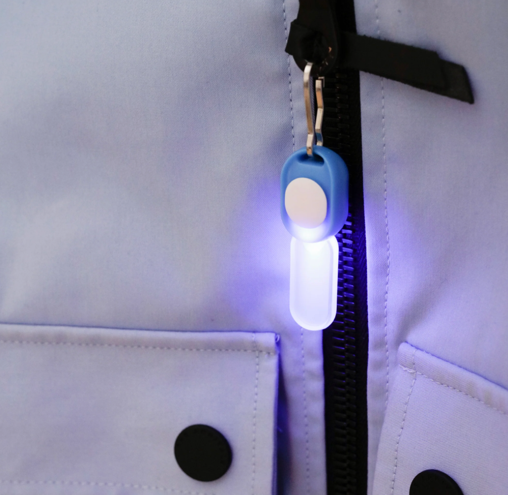 Zipper Pull Light