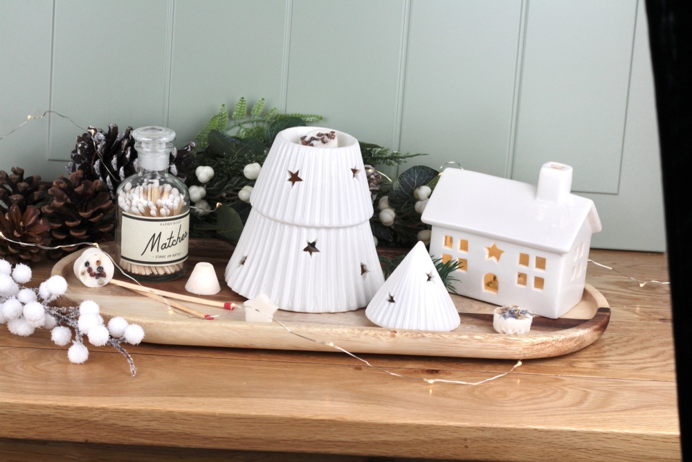 White Ceramic Tree Wax Melter/Oil Burner