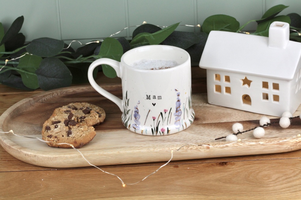 Mwg Mam Blodeuog Piws | Welsh Mum Pastel Gold Flora Mug