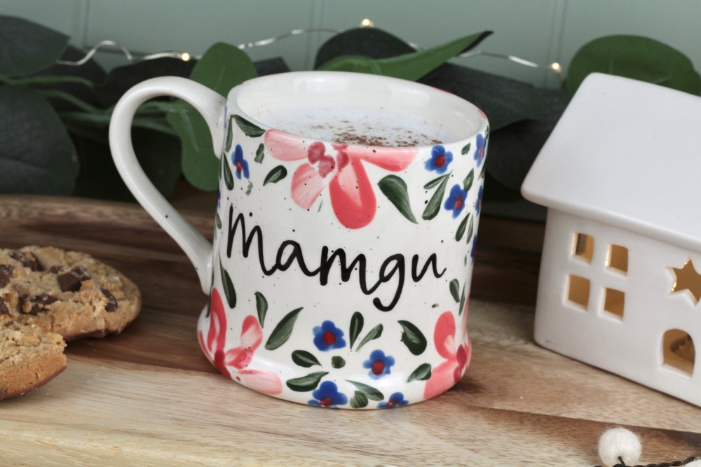 Mwg Mamgu Blodeuog Pinc | Welsh Gran Coral Flora Mug