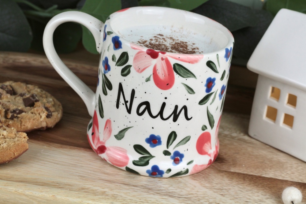 Mwg Nain Blodeuog Pinc | Welsh Nan Coral Flora Mug