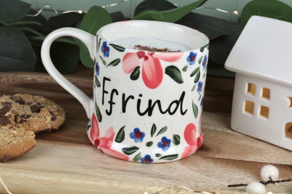 Mwg Ffrind Blodeuog Pinc | Welsh Friend Coral Flora Mug