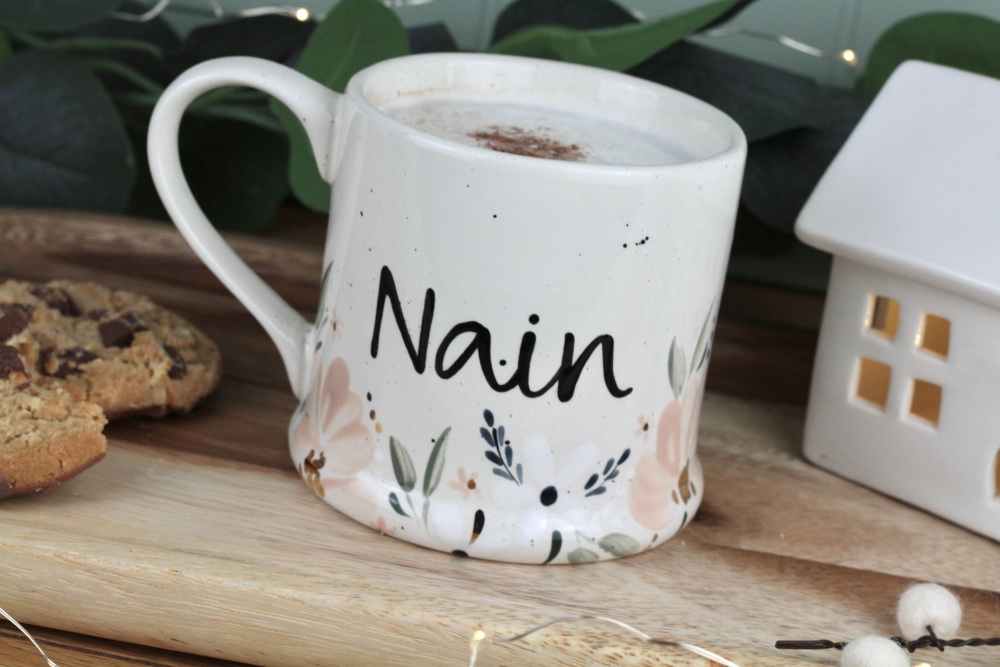 Mwg Nain Blodeuog | Welsh Nan Blossom Mug