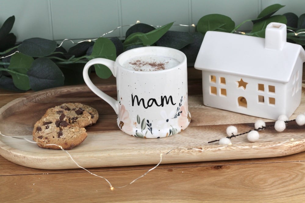 Mwg Mam Blodeuog | Welsh Mum Blossom Mug