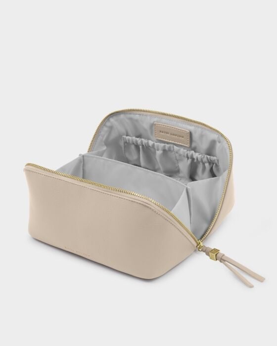 Soho Medium Makeup/Wash Bag in Oyster | Katie Loxton