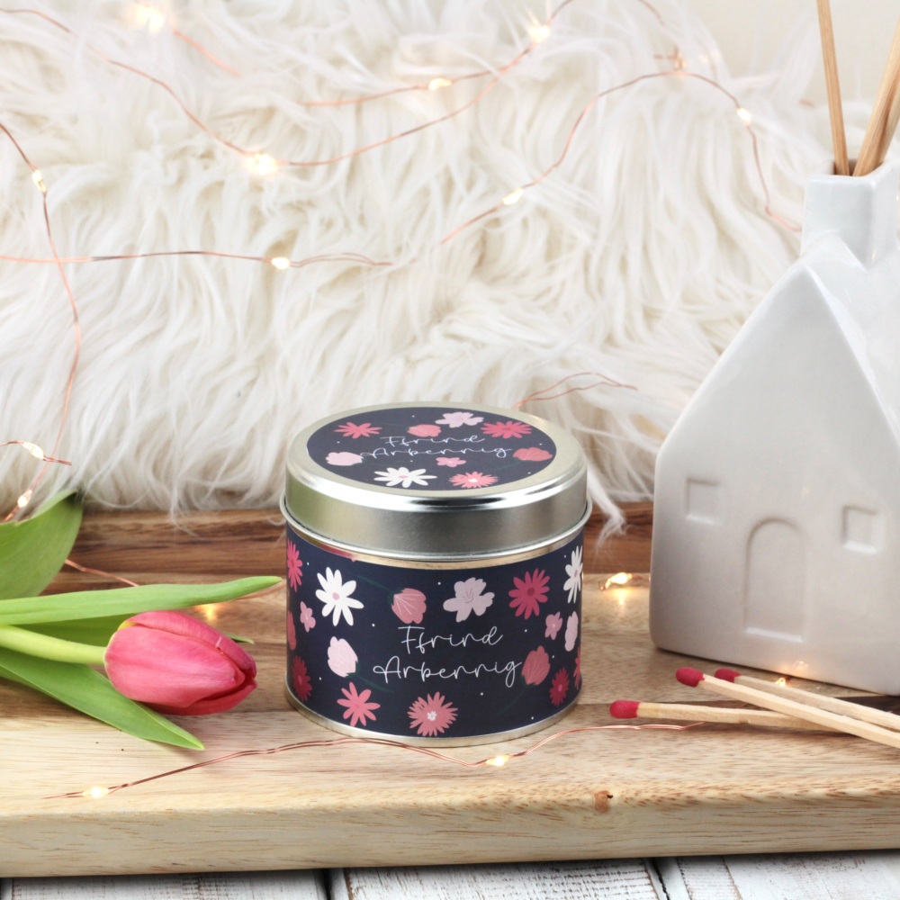 Cannwyll Ffrind Arbennig Darluniad Blodeuog | Ffrind Arbennig Bold Flower Tin Candle