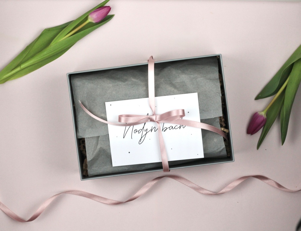 1 | Small Gift Box | Fill Your Own