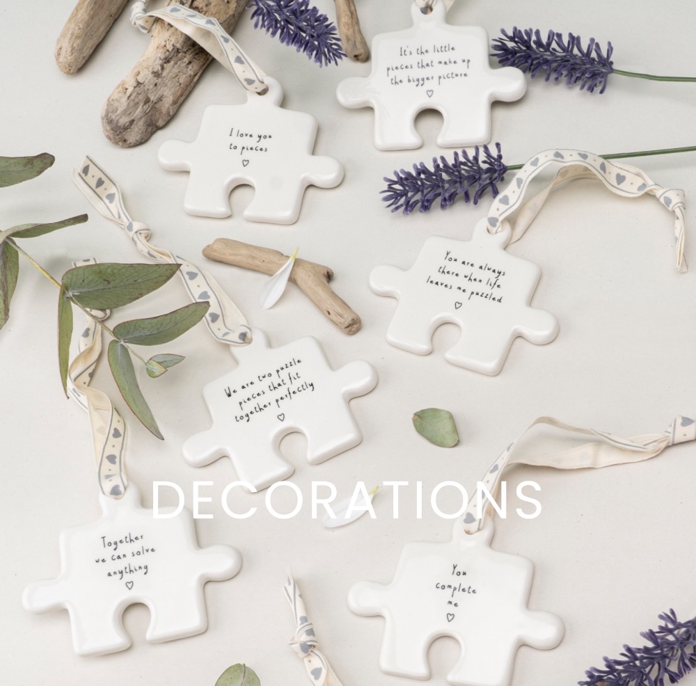 3 | Decorations - Small Gift Box Item