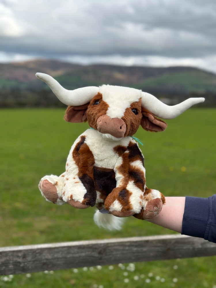Large Texas Longhorn Cow Plush | Jomanda