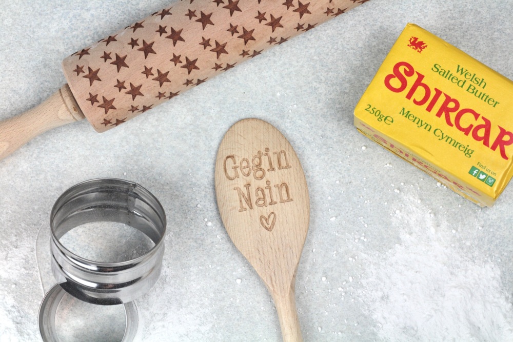 Llwy Bren Gegin Nain | Welsh Nan's Kitchen Wooden Spoon
