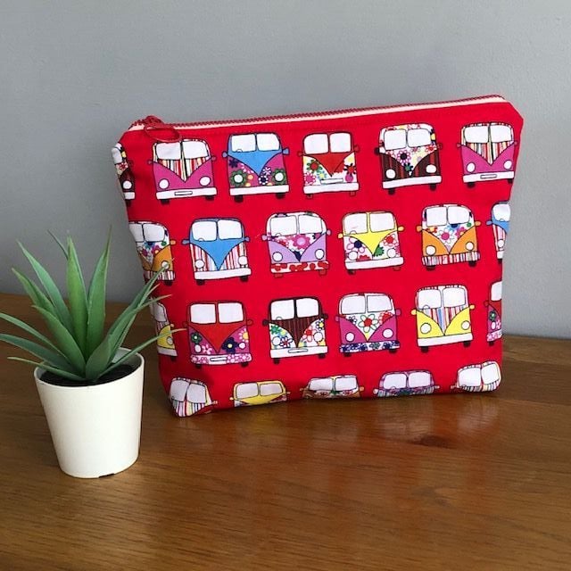 Campervan Motorhome Zipped Bag - Red and White Spotty Lining