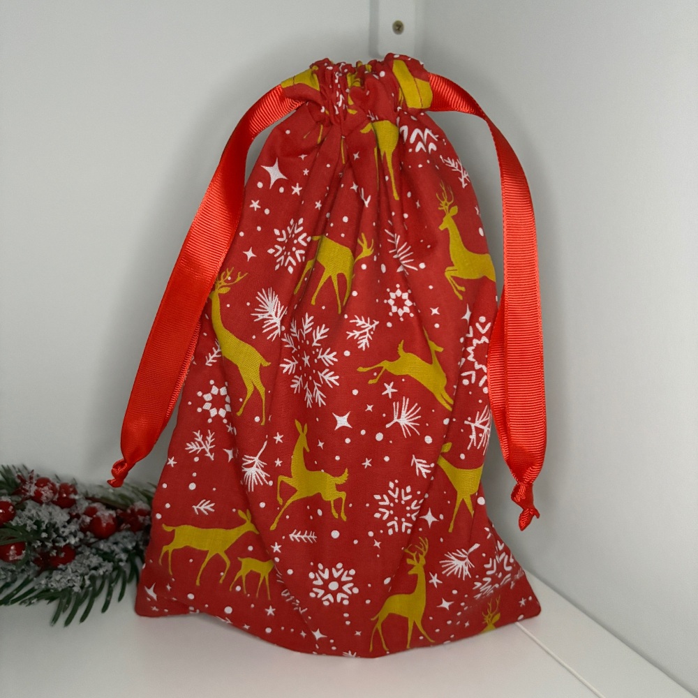 Red Reindeer Snowflake Christmas Reusable Drawstring Gift Bag