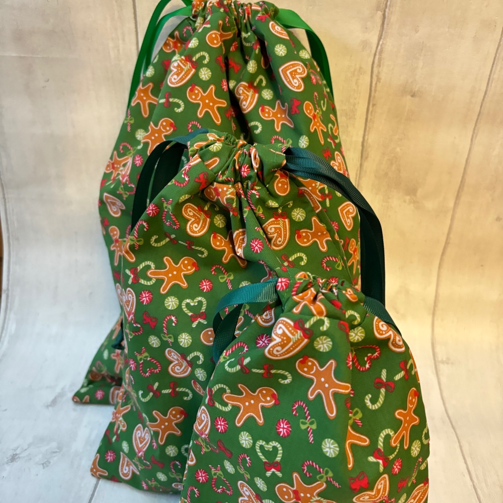 Green Gingerbread Drawstring Fabric Bag - 3 Sizes