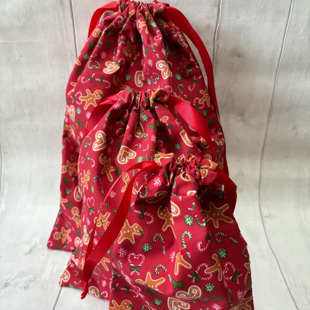 Red Gingerbread Drawstring Fabric Bag - 3 Sizes