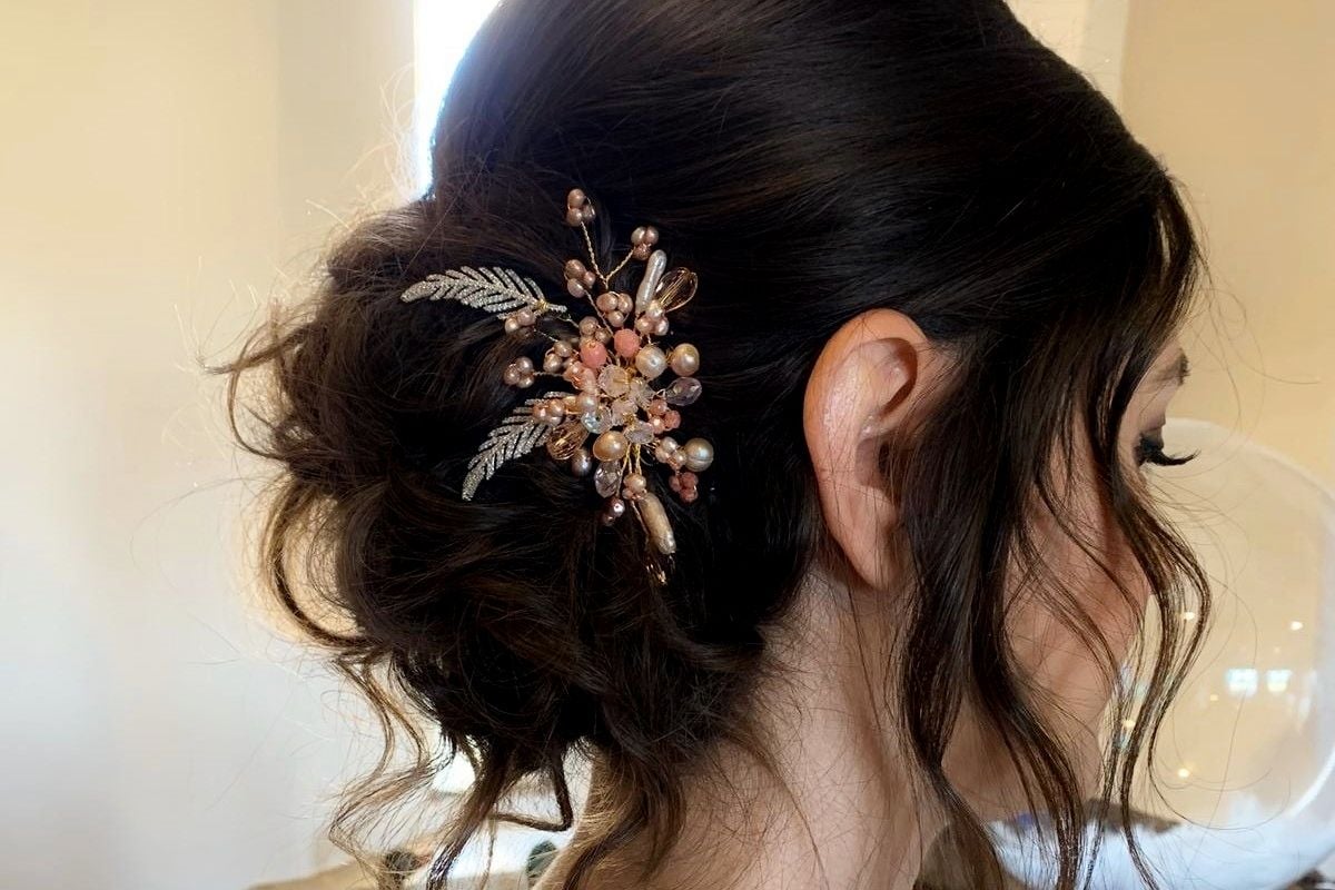 Bridesmaids hair accessories and dresses-UK