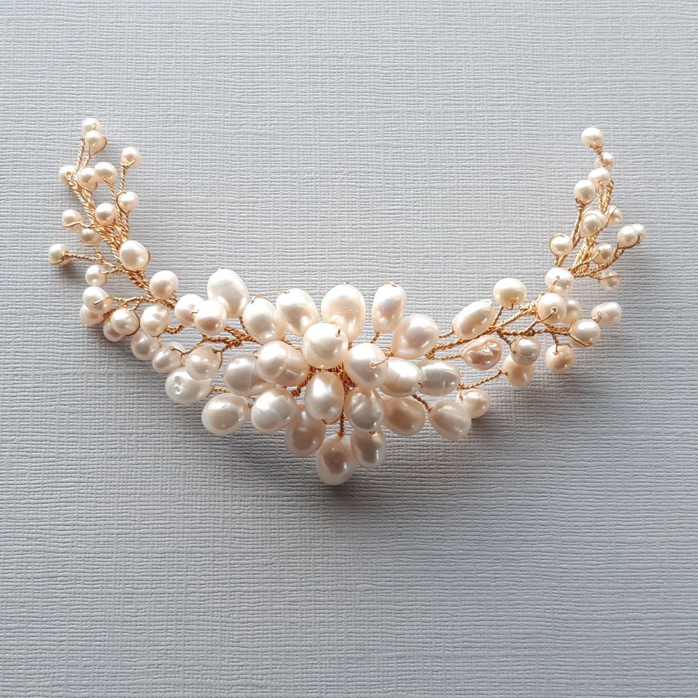 Fresh water pearl bridal hair accessory-Bridget.22shop Fresh water pearl bridal hair accessory-Bridget.22shop