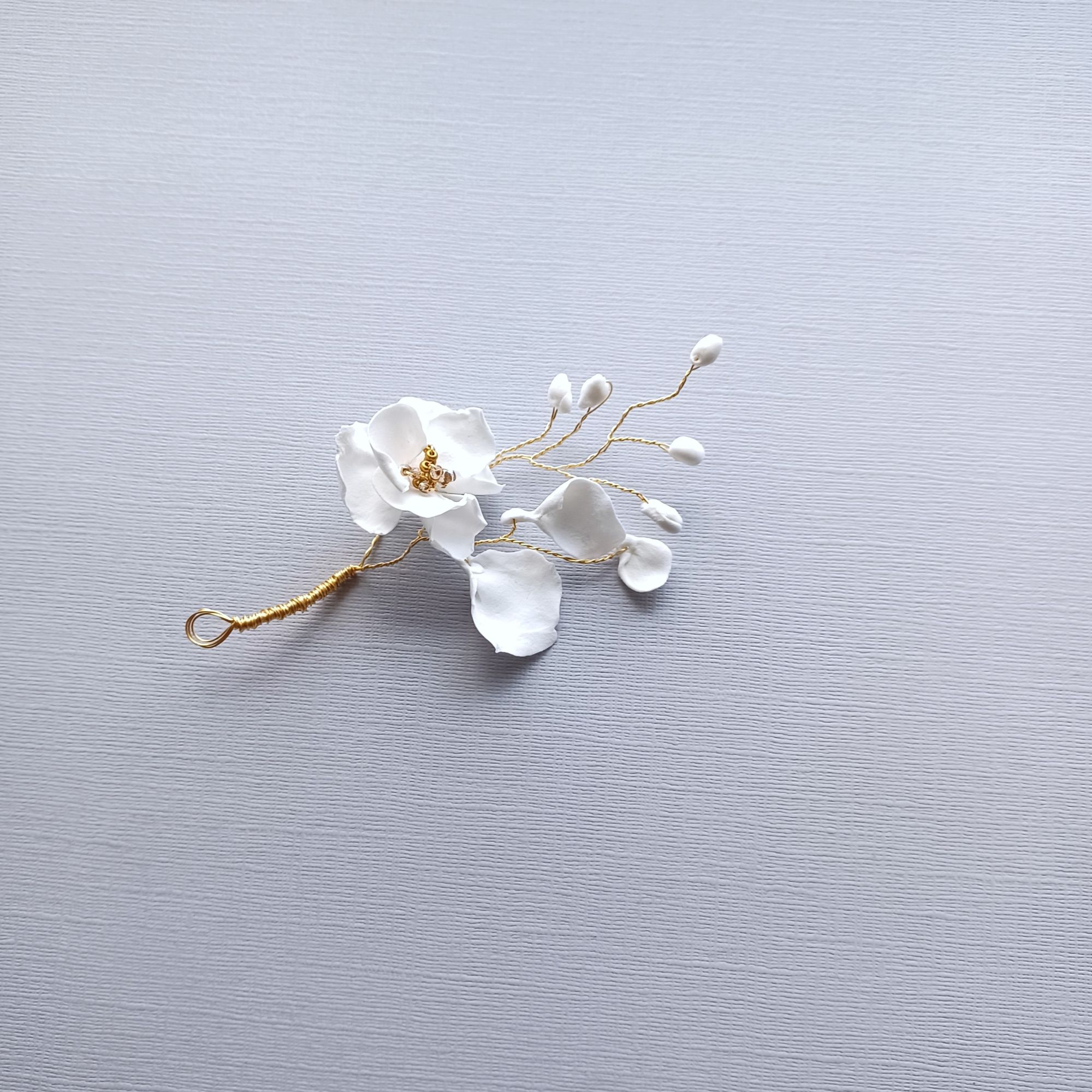 Handmade white flower bridal hair pin-accessory by Beady Bride-UK-Delilah (