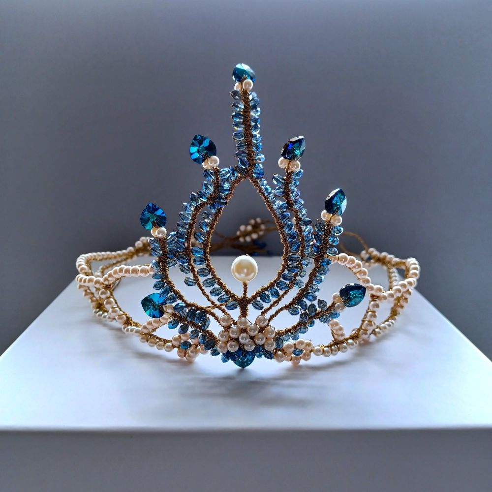LYA-A 1920s art deco style tiara made with pearls & sparkling crystals