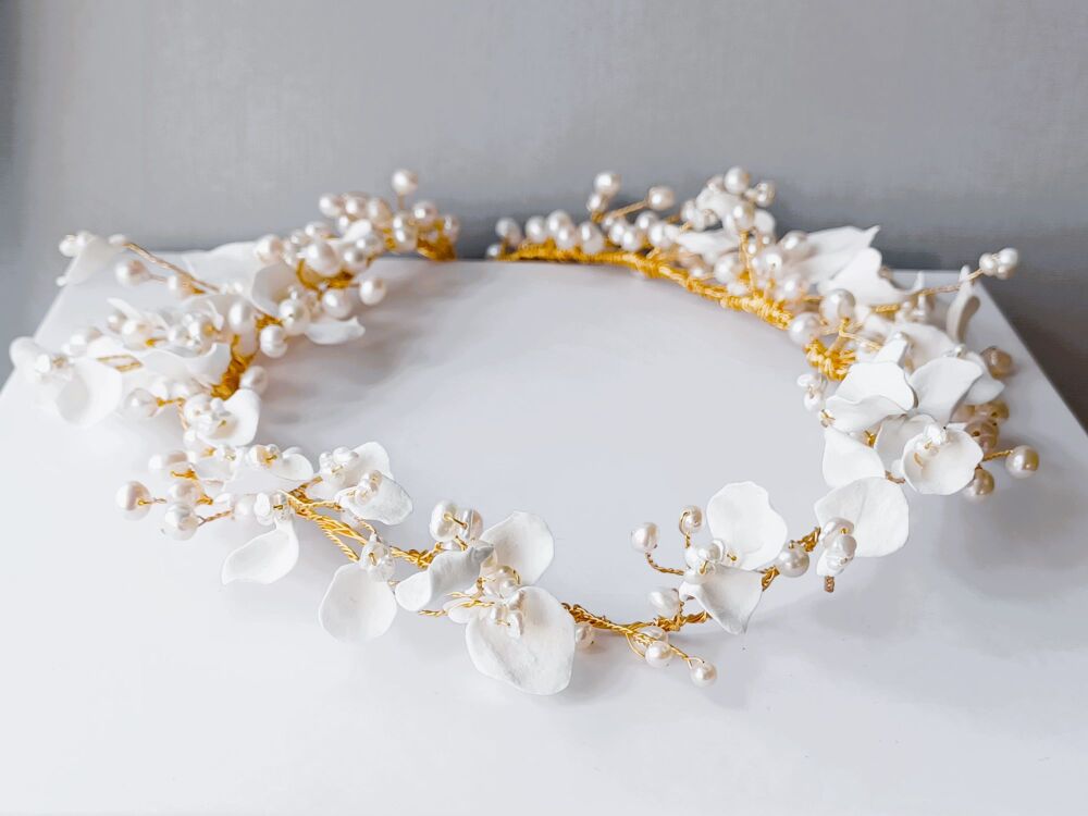 Handmade white petal and pearl floral head garland-Cala lilly.shop.4x3