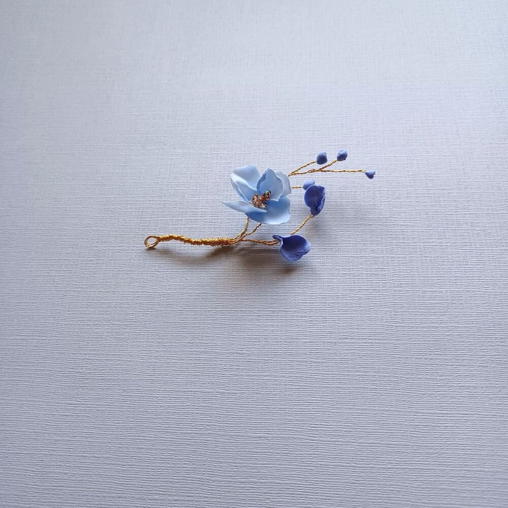 Blue flower hair pin-OA-BBS-Ellis.bm